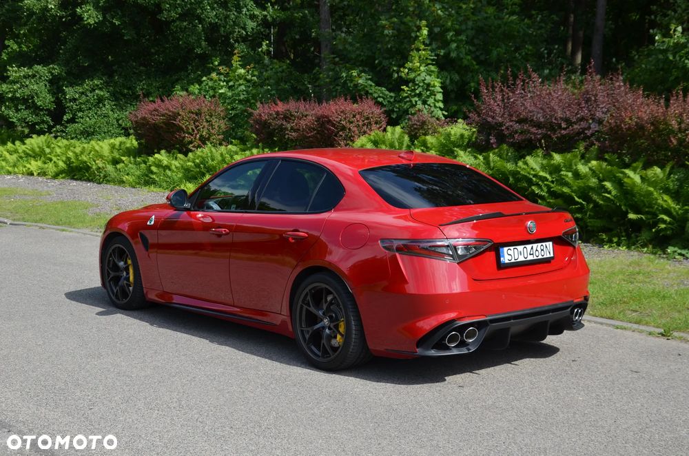 Alfa Romeo Giulia 2.9 Bi Turbo V6 Quadrifoglio - 4