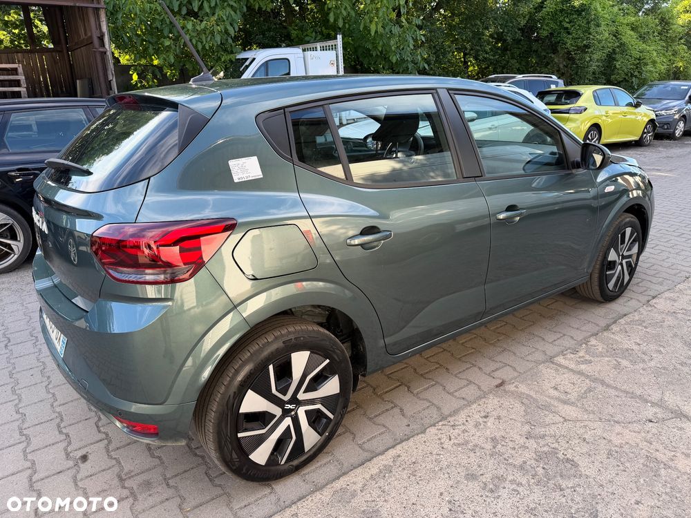 Dacia Sandero - 3