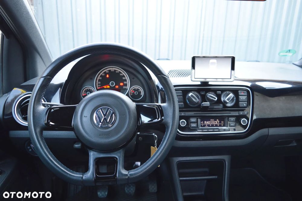 Volkswagen up! club - 19