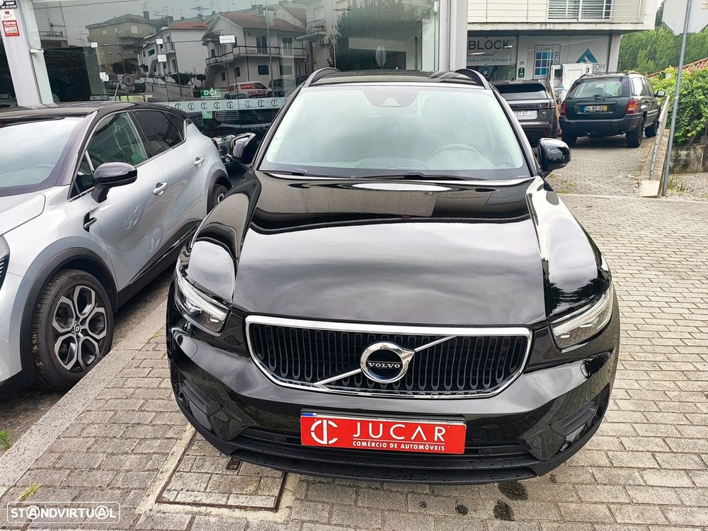 Volvo XC 40 2.0 D3 Momentum Core - 2