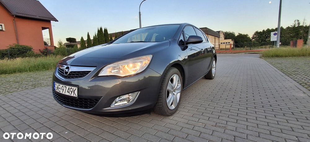 Opel Astra 1.4 T Cosmo S&S - 23