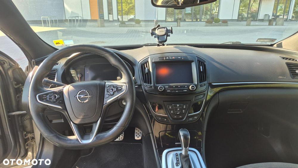 Opel Insignia - 15