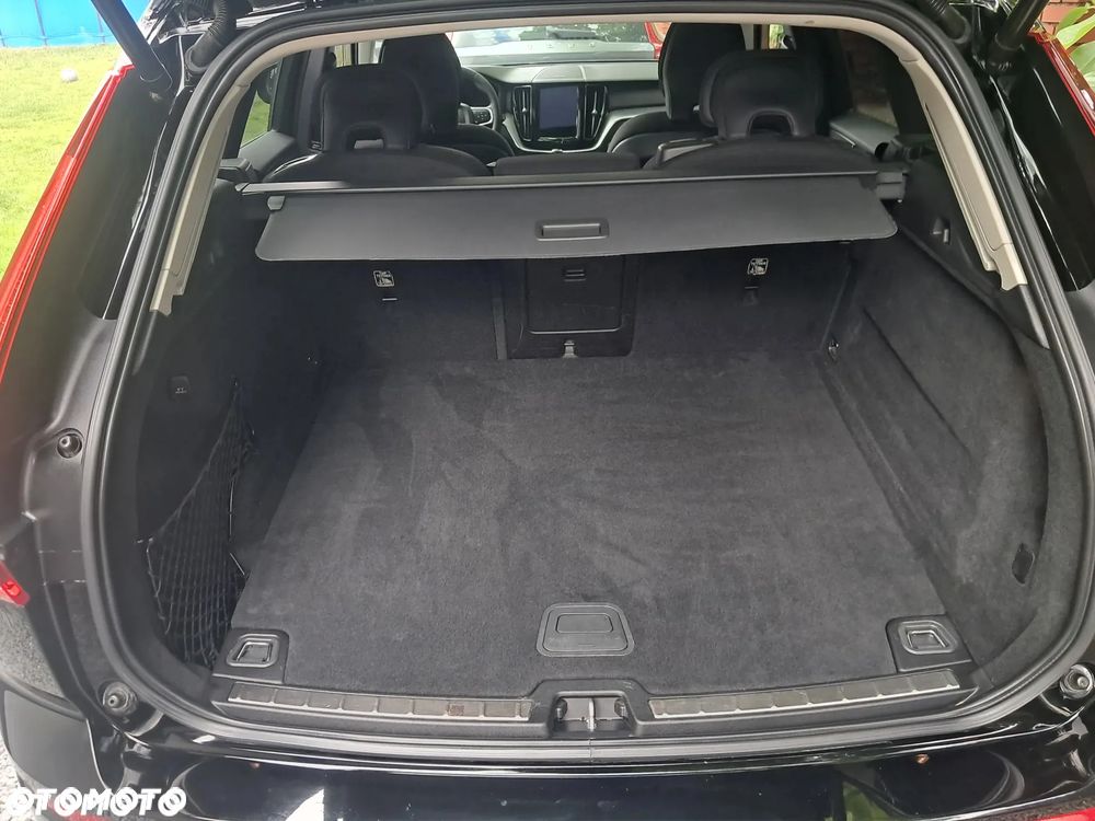 Volvo XC 60 B4 D Geartronic Momentum Pro - 34