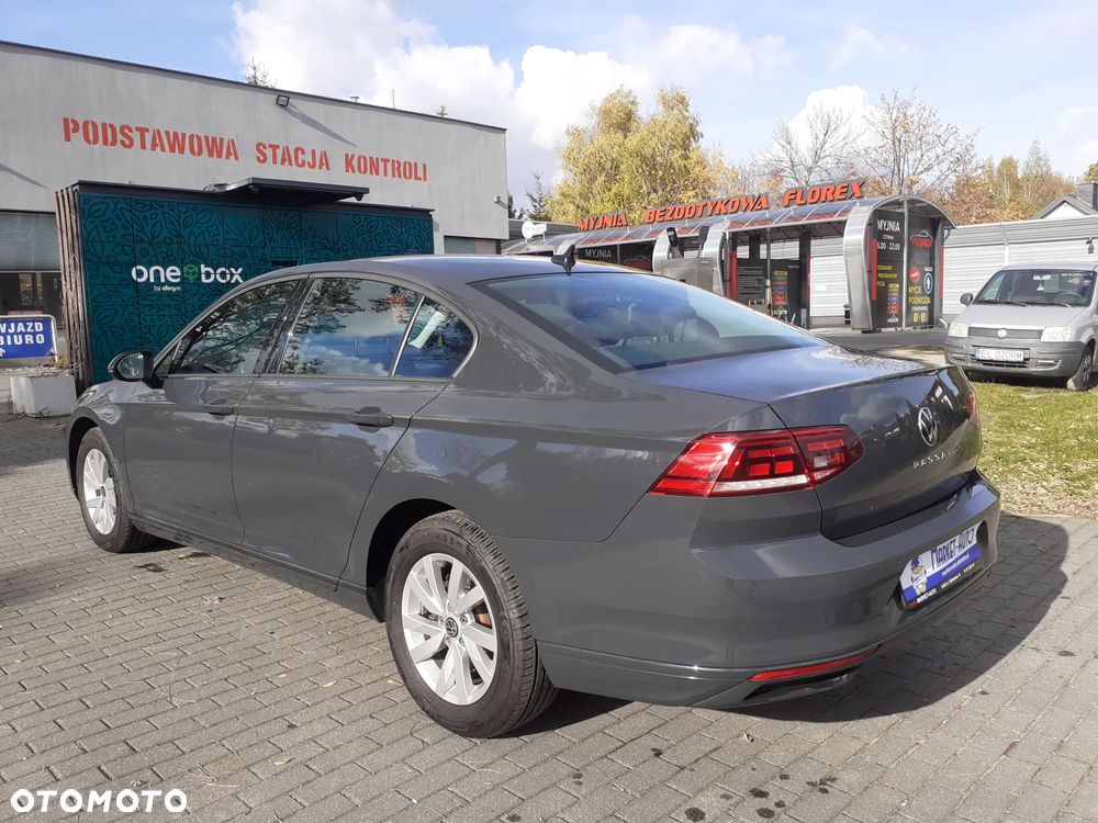 Volkswagen Passat - 3