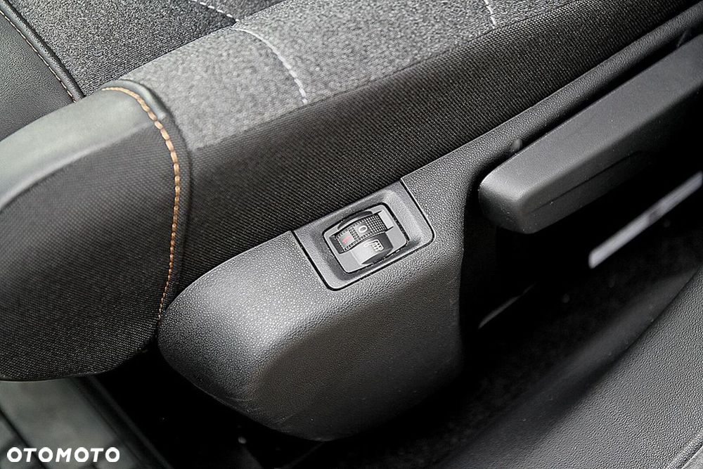 Citroën C3 1.2 PureTech Max - 26