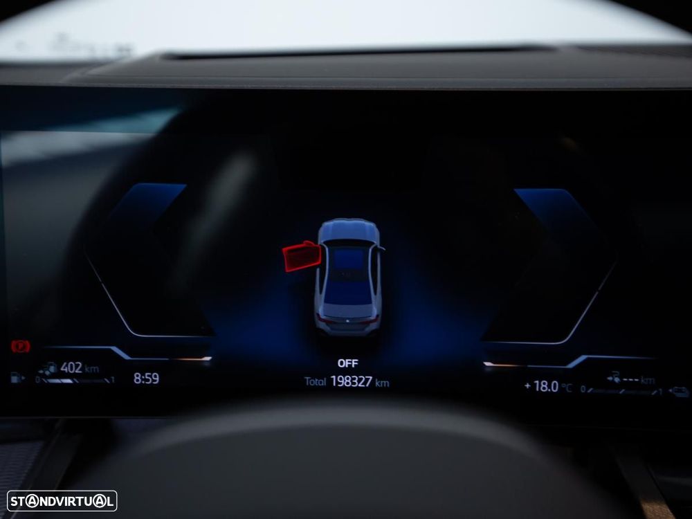 BMW 530 e Pack Desportivo M - 28