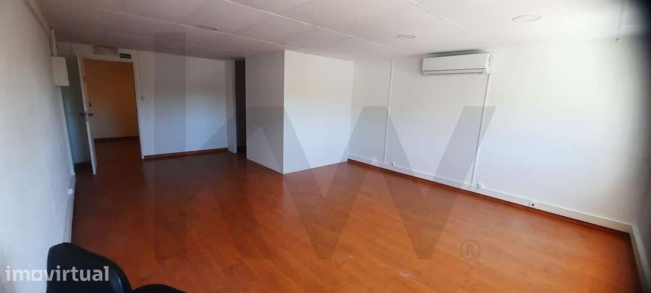 Escritório com 300 m2 em Open Space em Alcabideche Cascais - Grande imagem: 4/9
