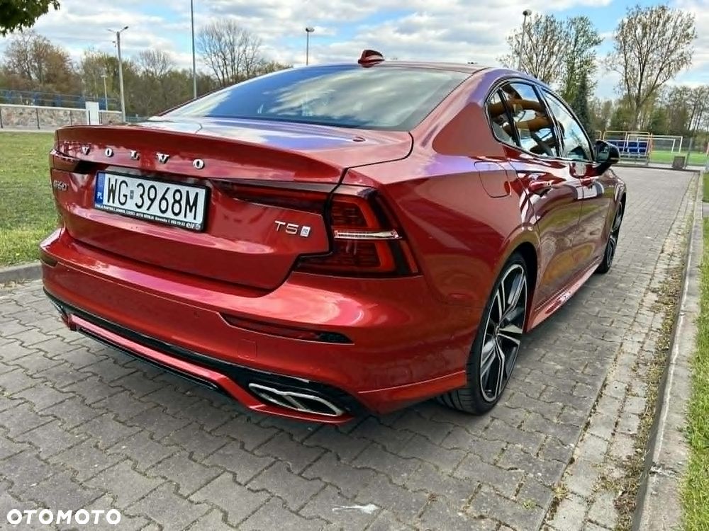 Volvo S60 T5 R-Design - 7