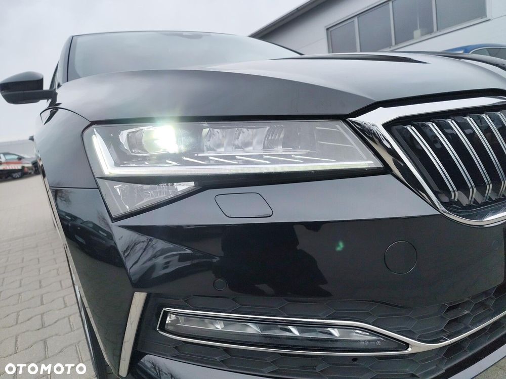 Skoda Superb 2.0 TSI L&K DSG - 38