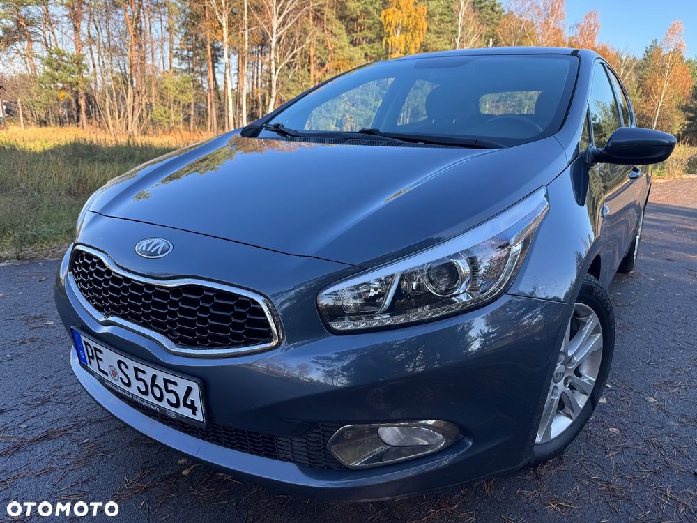 Kia Ceed Cee'd 1.6 CRDi Business Line - 4