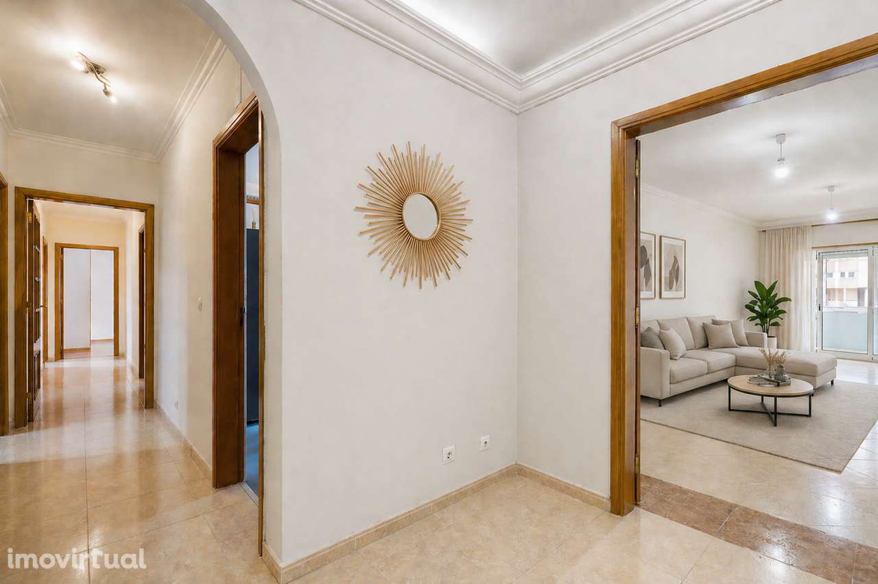 T3 com óptimas áreas e 1 Lugar de garagem, na II Fase Quinta da Piedad - Grande imagem: 2/32