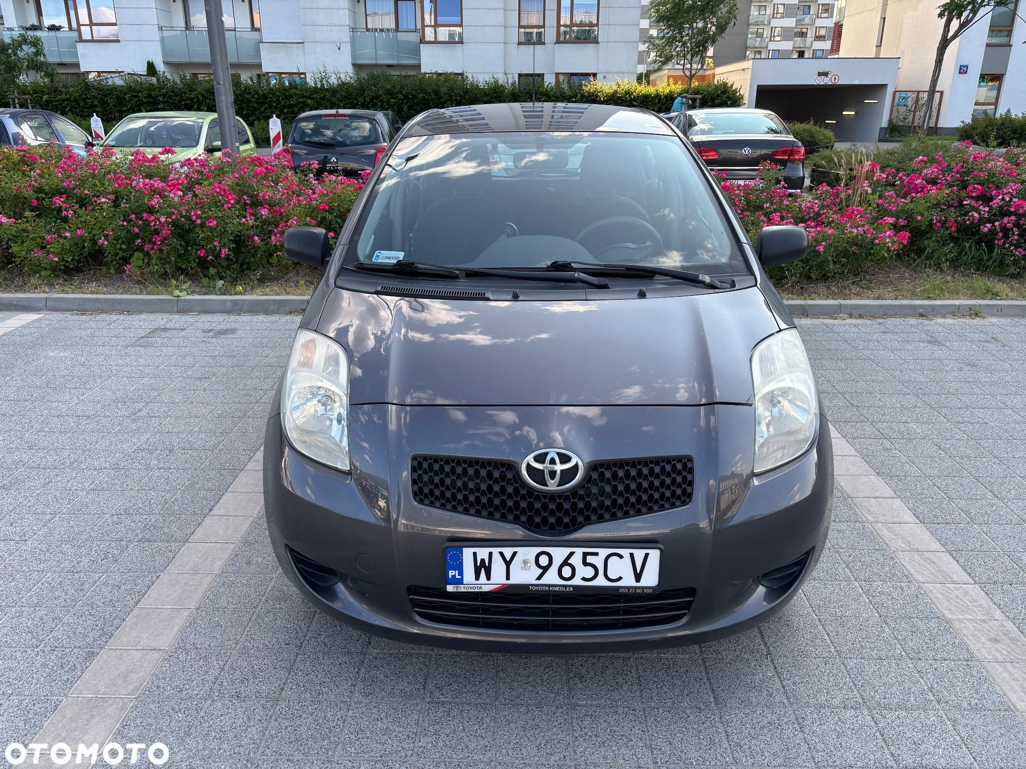 Toyota Yaris 1.3 Terra - 1