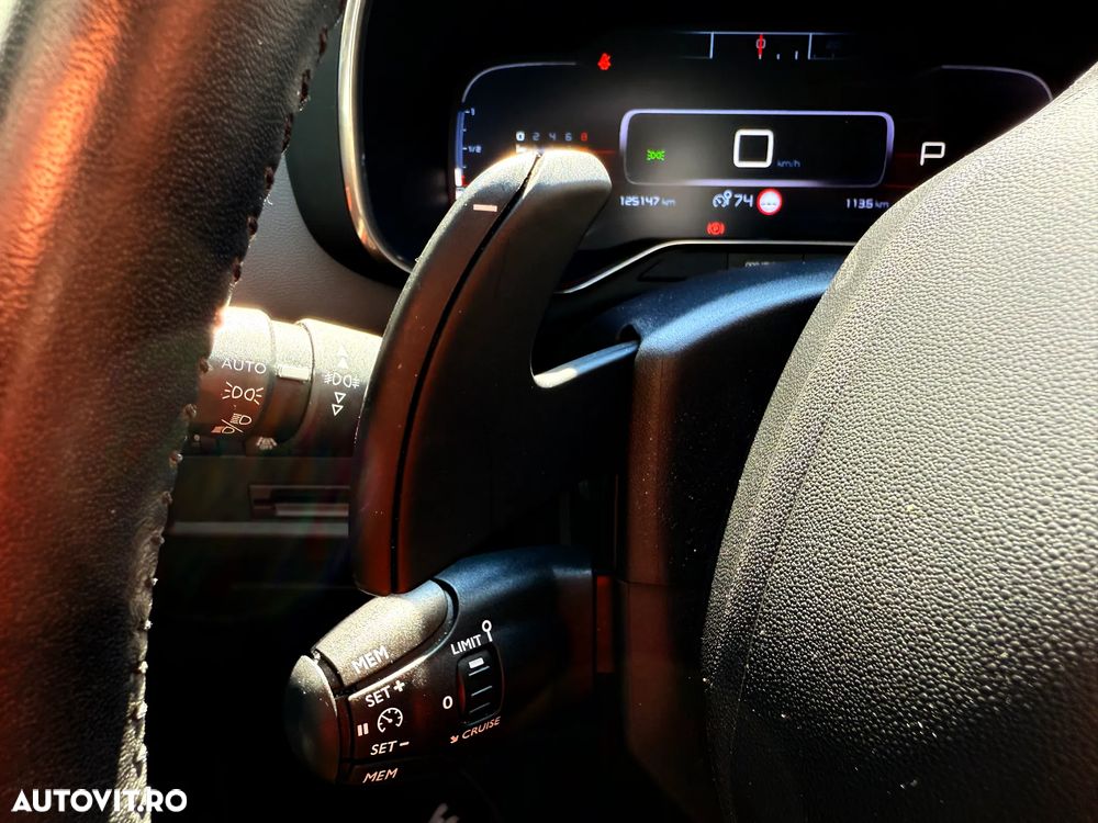 Citroën C5 Aircross 1.2 PureTech S&S EAT8 Shine - 27