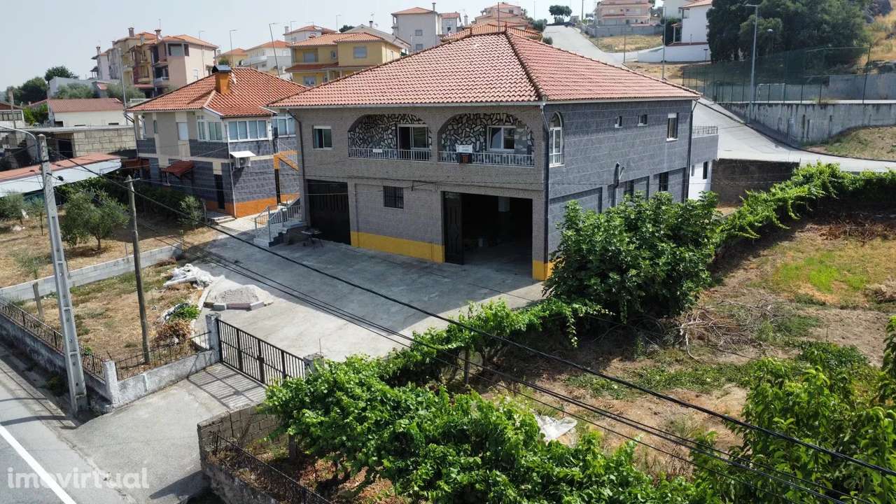 Casa espaçosa de 4 quartos em Samões, Portugal - Grande imagem: 2/15