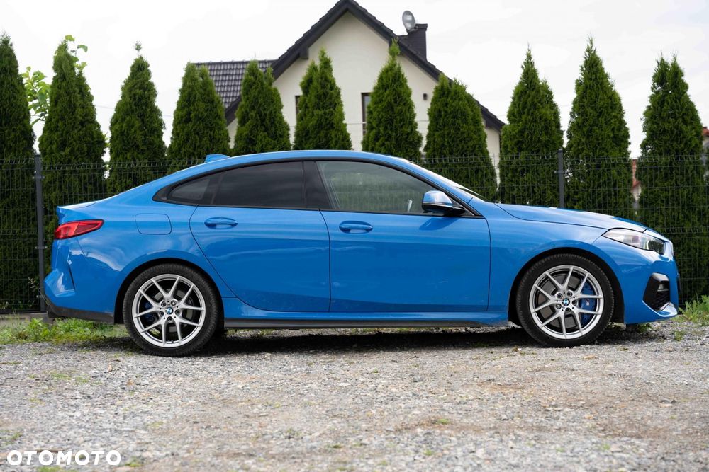 BMW Seria 2 220d M Sport - 8