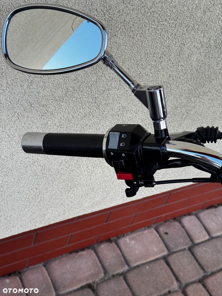 Yamaha Inny - 15