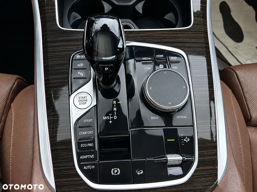 BMW X5 xDrive40i - 11