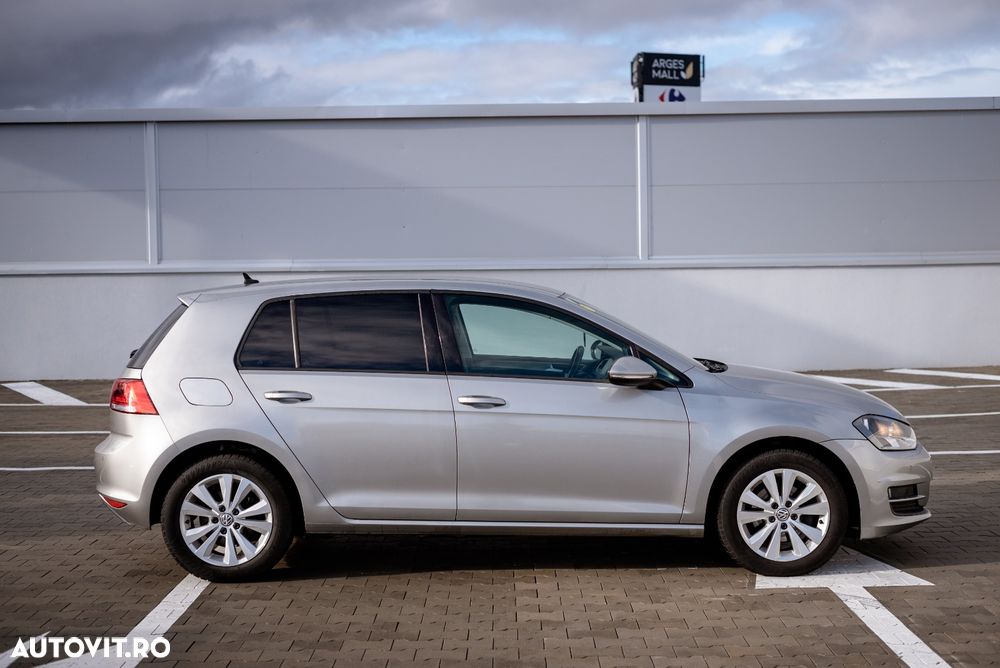 Volkswagen Golf 1.6 TDI BlueMotion Technology DSG Comfortline - 10
