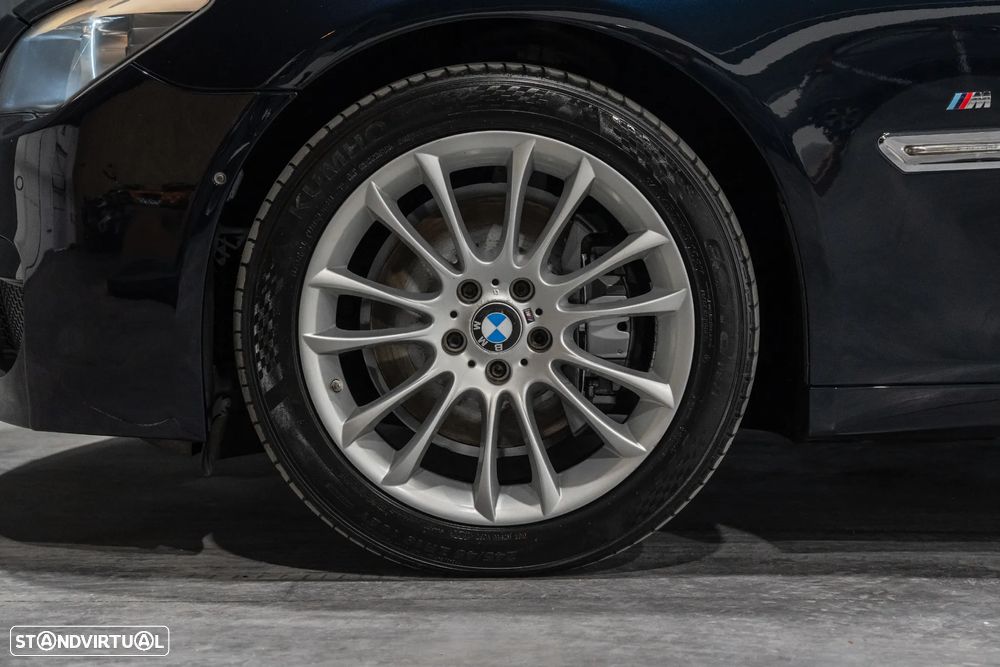 BMW 740 d Pack M - 31