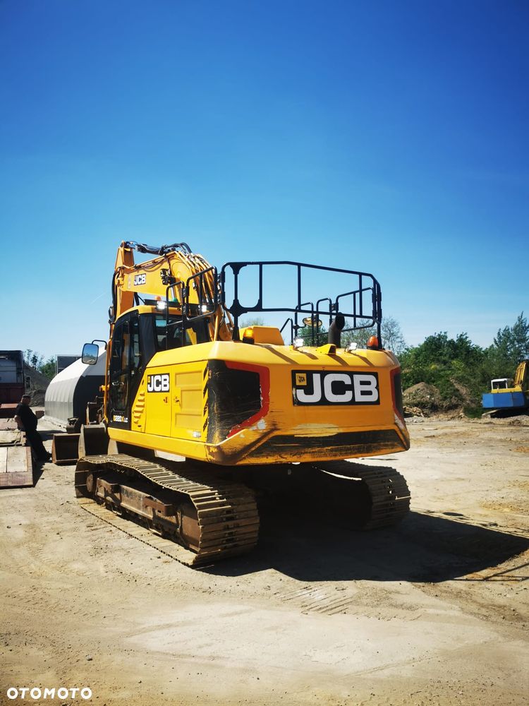 JCB 220 X lc 7320 MTH 2020 rok - 19