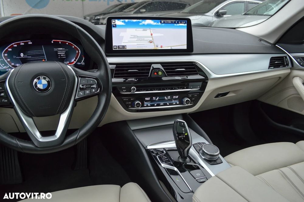 BMW Seria 5 520d Aut. Luxury Line - 36