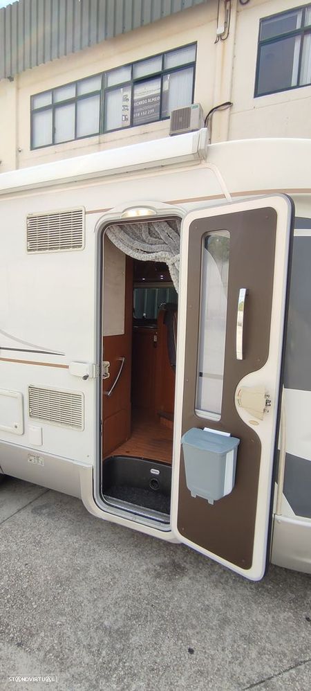 Hymer Car 697 (Cama central - Viesa) - 21