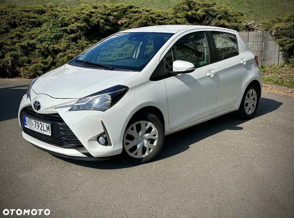 Toyota Yaris 1.5 Premium - 3