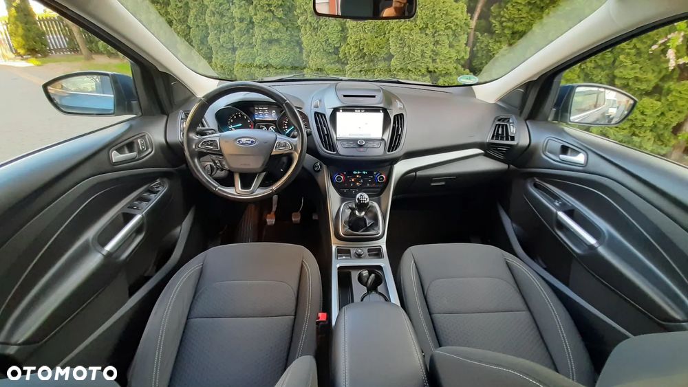 Ford Kuga 1.5 EcoBoost 2x4 Titanium - 18