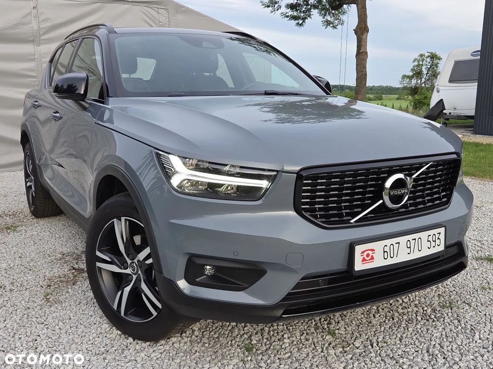 Volvo XC 40 T2 Plus Dark - 30
