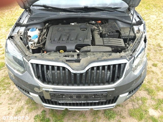 Skoda Yeti Tour Out 2.0 TDI SCR 4x4 - 13