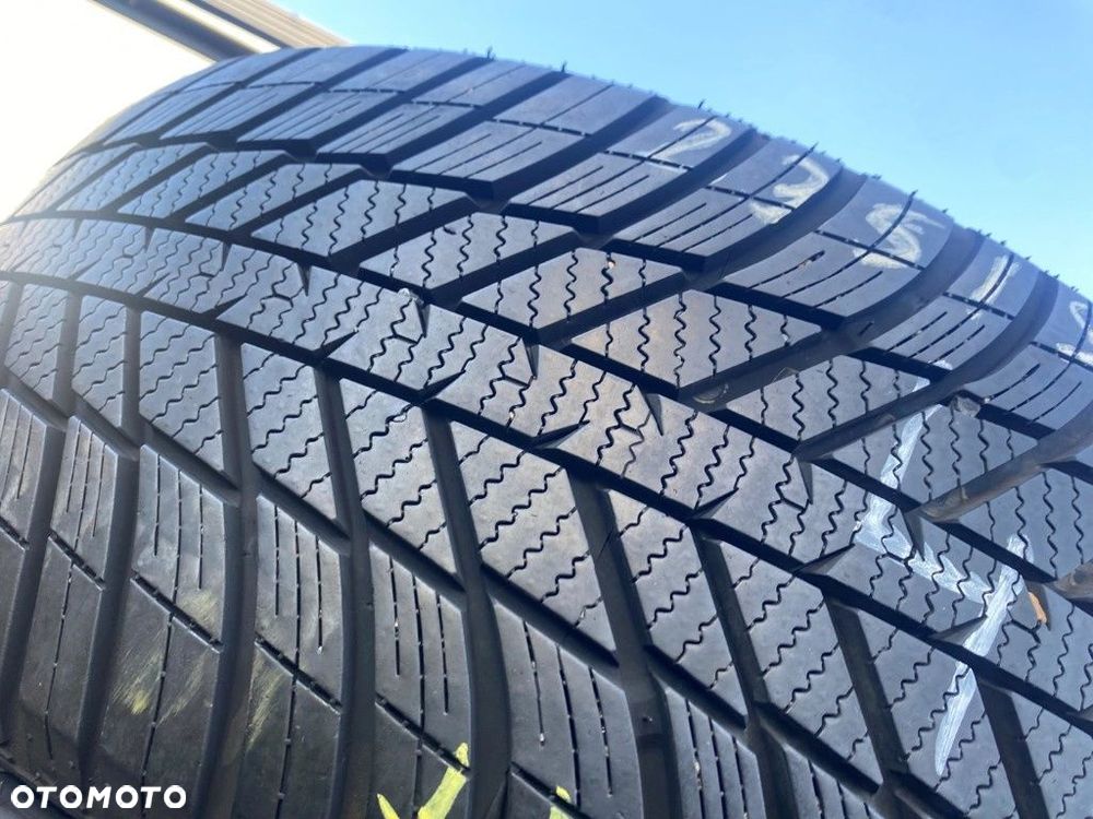235/55/17 Nexen N'Blue 4S_7,5mm_2szt_(483) - 3