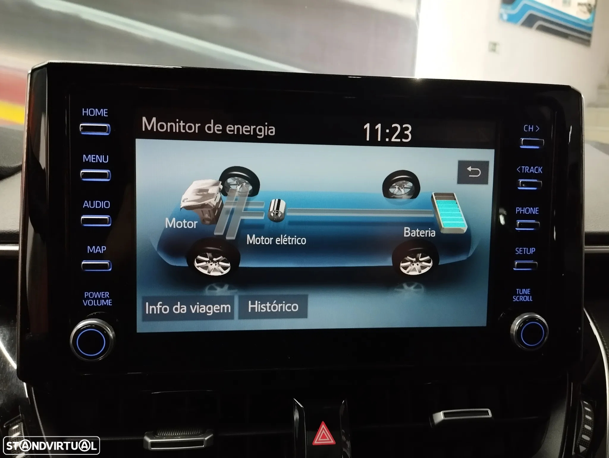 Toyota Corolla 1.8 Hybrid Comfort - 28