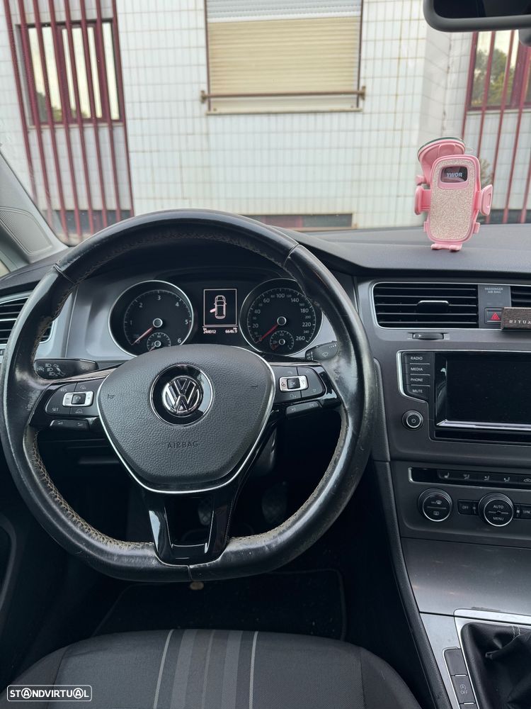 VW Golf 1.6 TDi BlueMotion Confortline - 6
