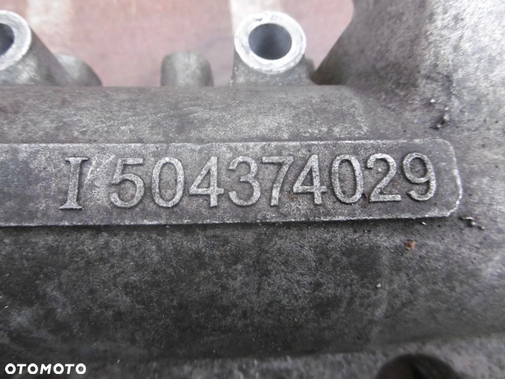 POKRYWA ZAWORÓW WAŁKI BOXER DUCATO IVECO 3.0 504374029 - 2