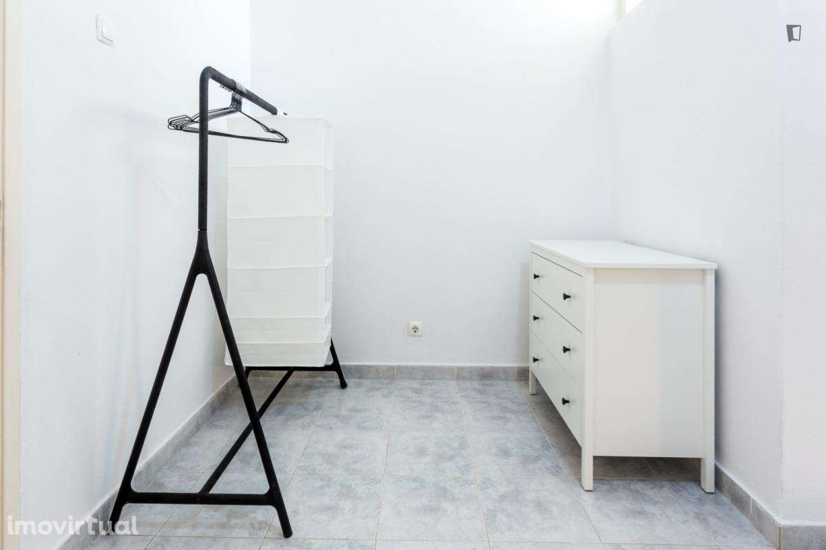 Quarto - localizado em Telheiras Lisbon - Grande imagem: 5/16