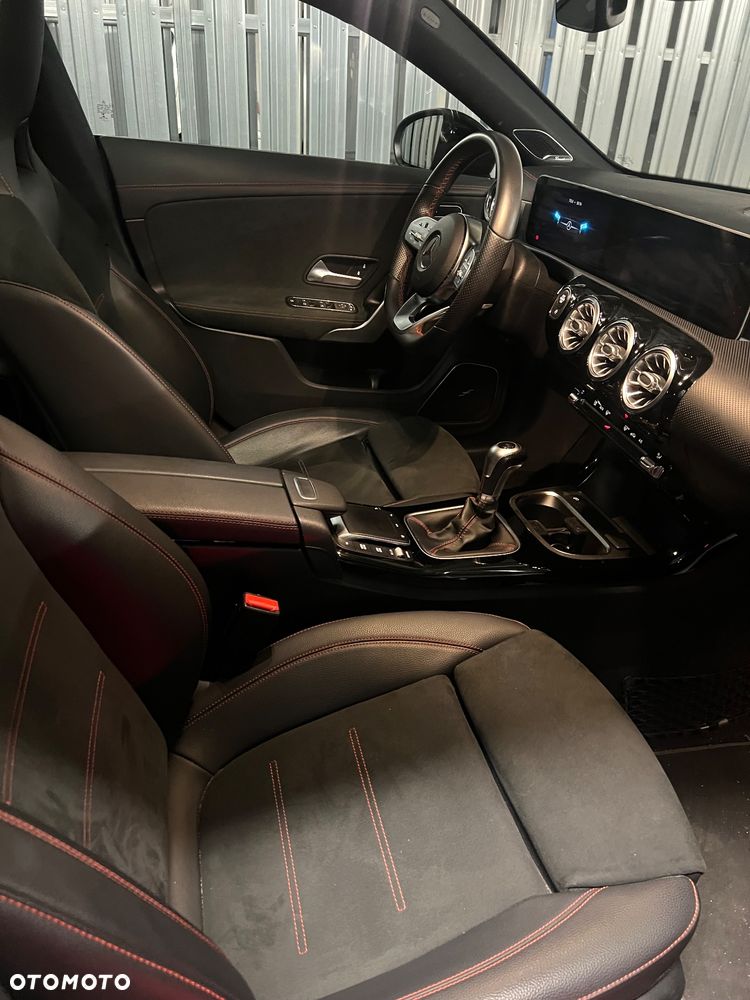 Mercedes-Benz CLA - 17