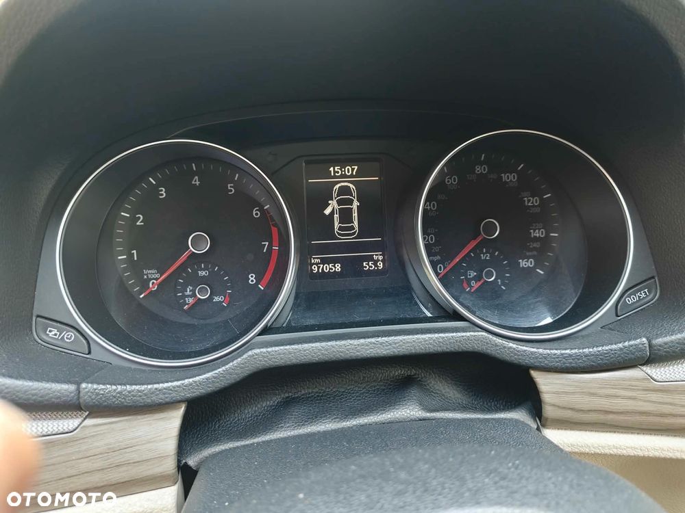 Volkswagen Passat - 13