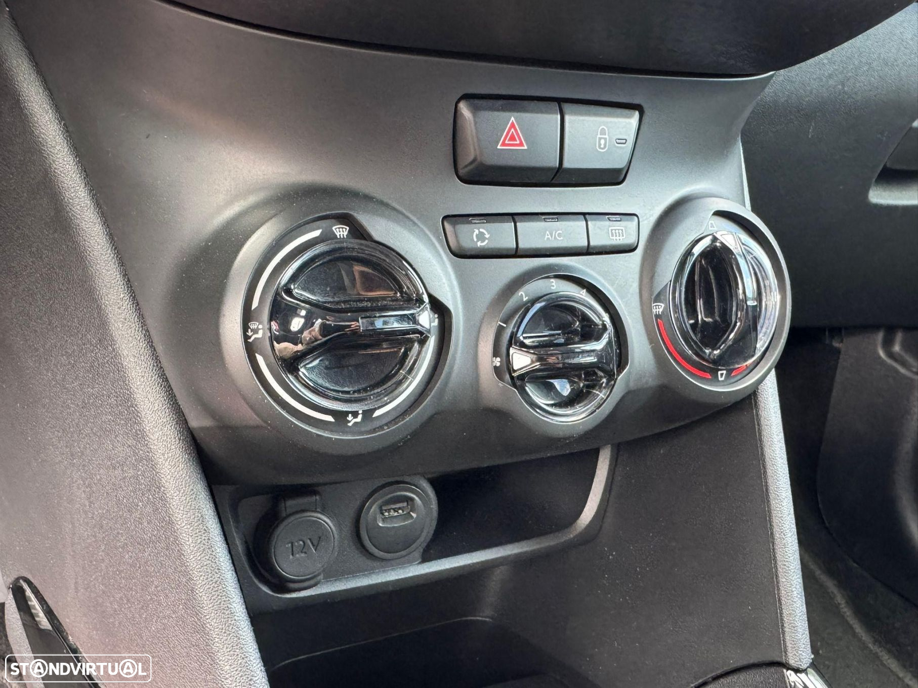 Peugeot 2008 1.5 BlueHDi Signature - 14