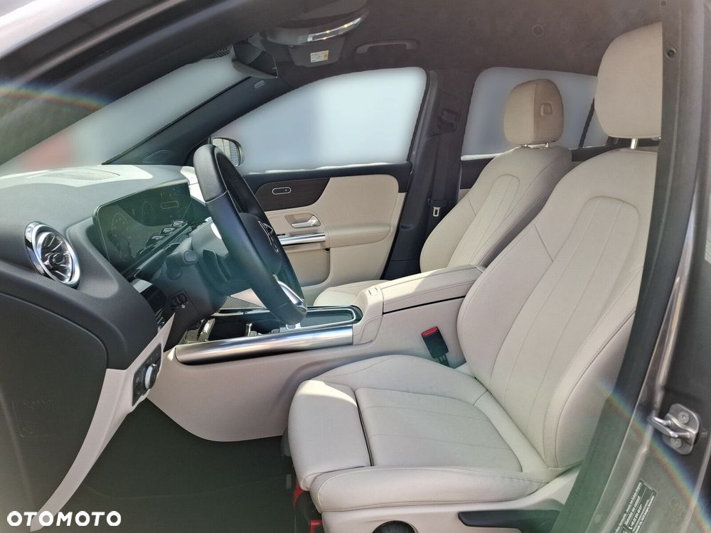 Mercedes-Benz GLA 200 d Progressive - 10