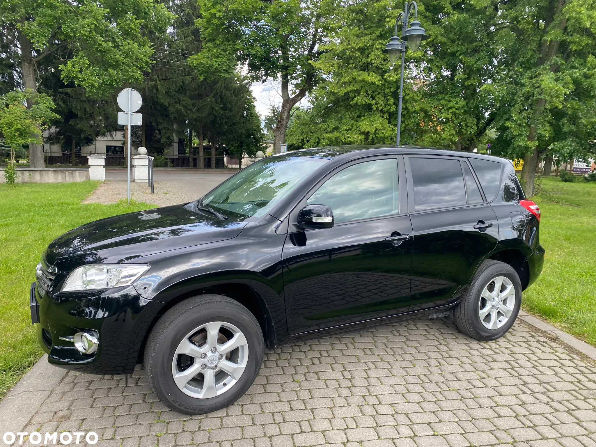 Toyota RAV4 2.0 4x4 Travel - 11