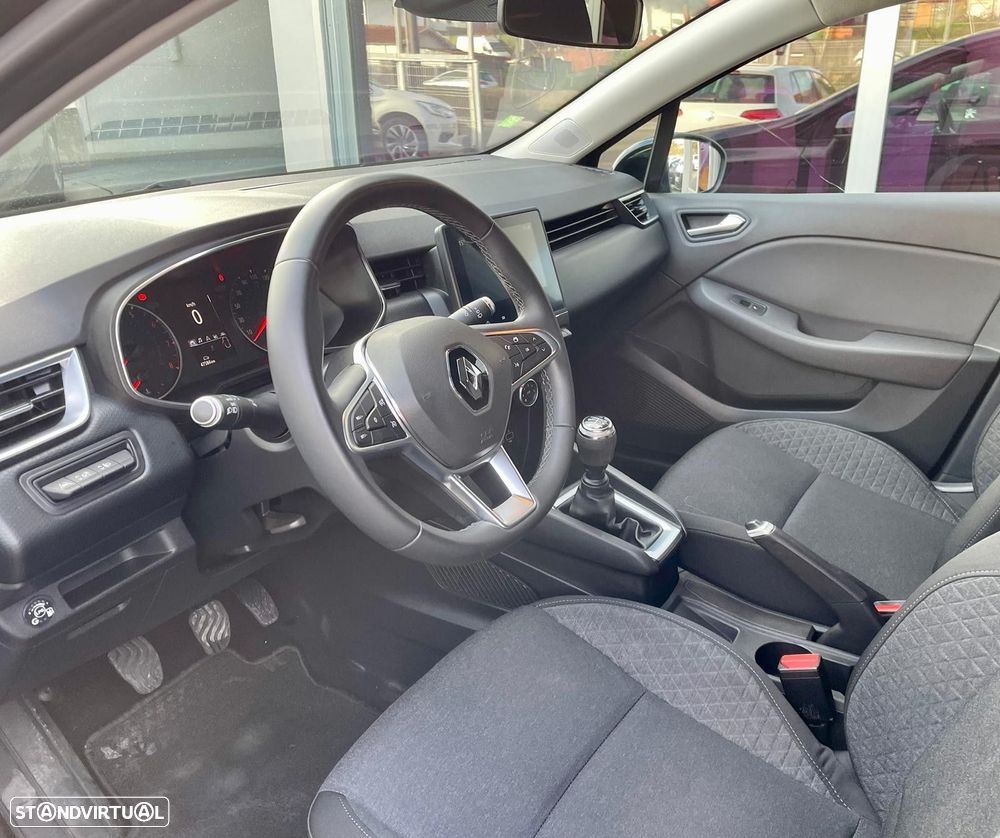 Renault Clio 1.0 TCe Techno Bi-Fuel - 9