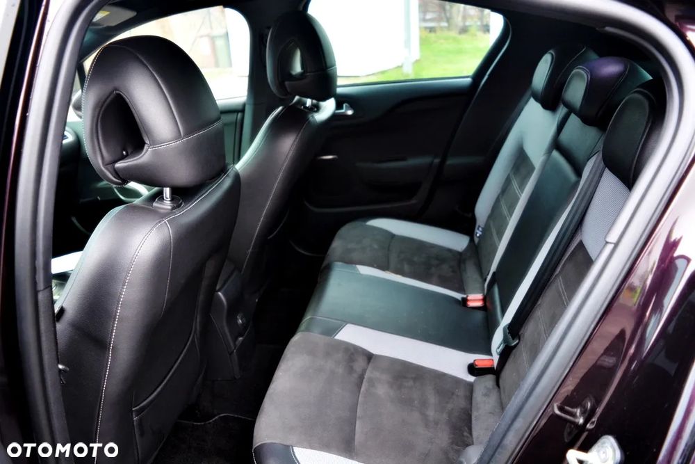 Citroën DS4 HDi 115 Chic - 23