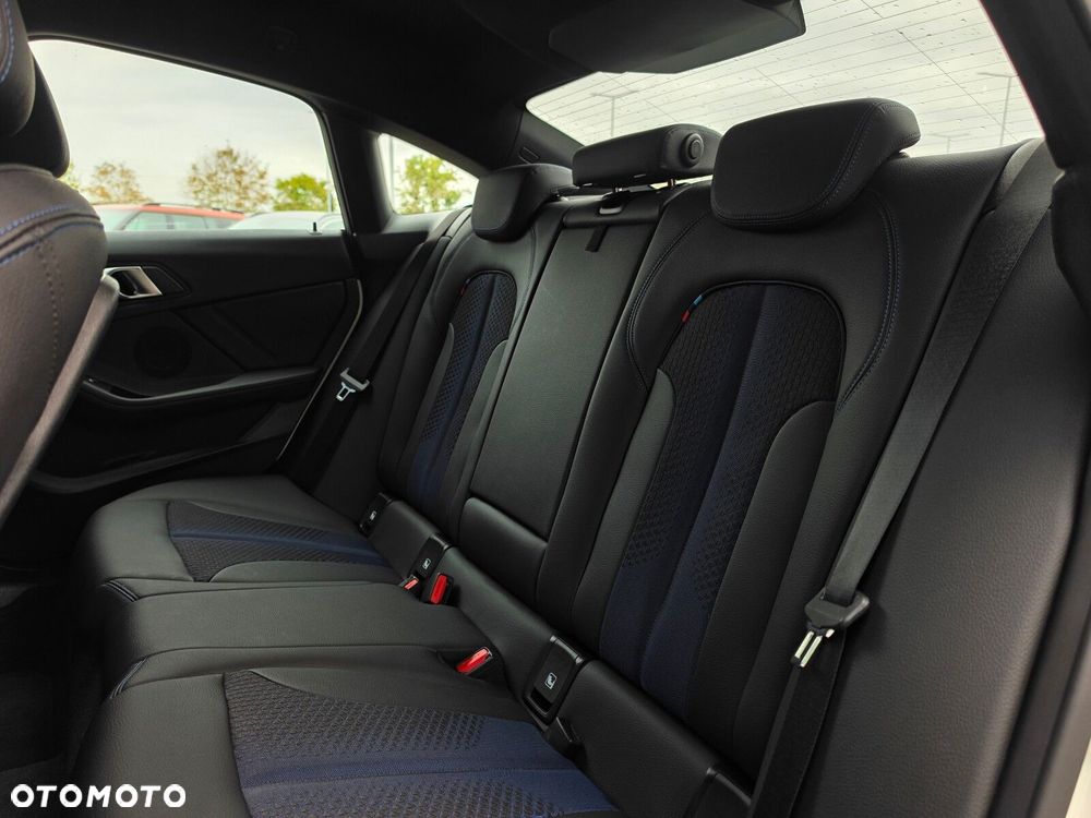 BMW Seria 2 218i M Sport sport - 39