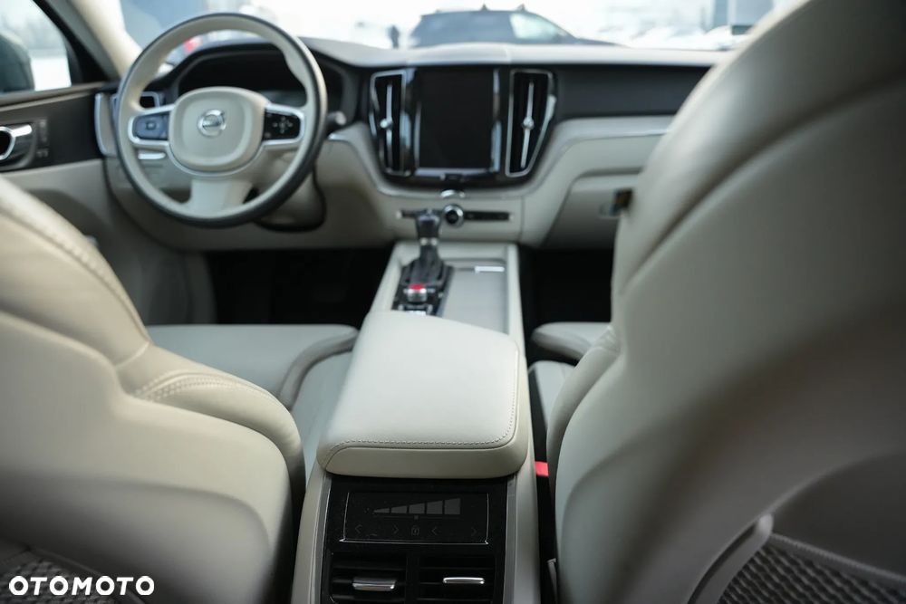 Volvo XC 60 T6 AWD Inscription - 17
