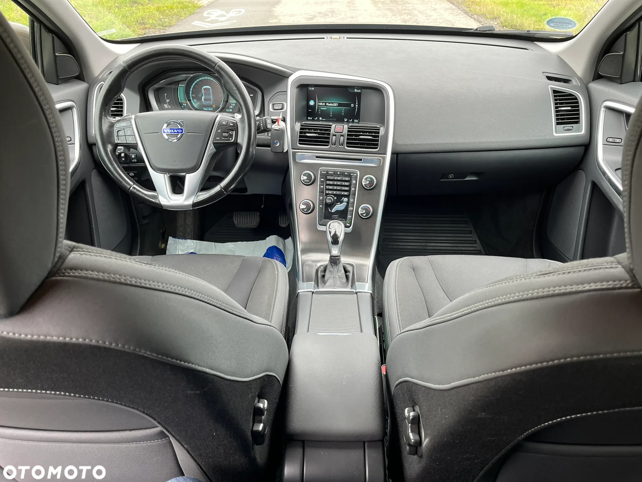 Volvo XC 60 D4 Drive-E Momentum - 10