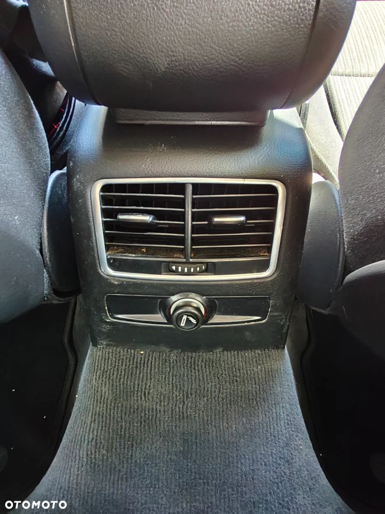 Audi A6 Avant 2.4 Multitronic - 25