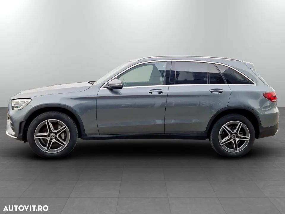 Mercedes-Benz GLC 300 e 4MATIC - 2