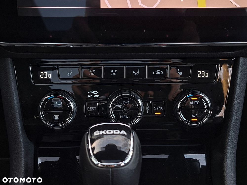 Skoda Superb 2.0 TDI SCR L&K DSG - 25