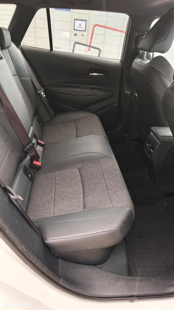 Toyota Corolla 1.8 Hybrid Style - 29