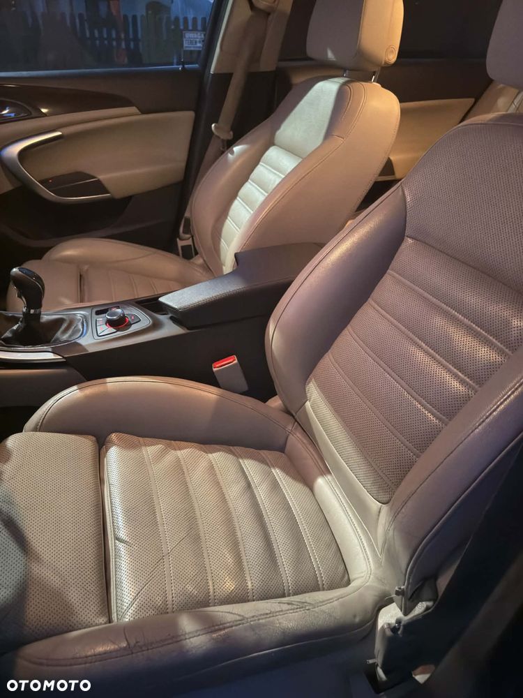 Opel Insignia - 8
